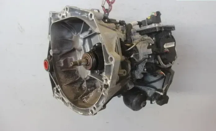 Automatikgetriebe - Citroen Berlingo (2016) 3116144 1612241880 85.980km - Bild 1