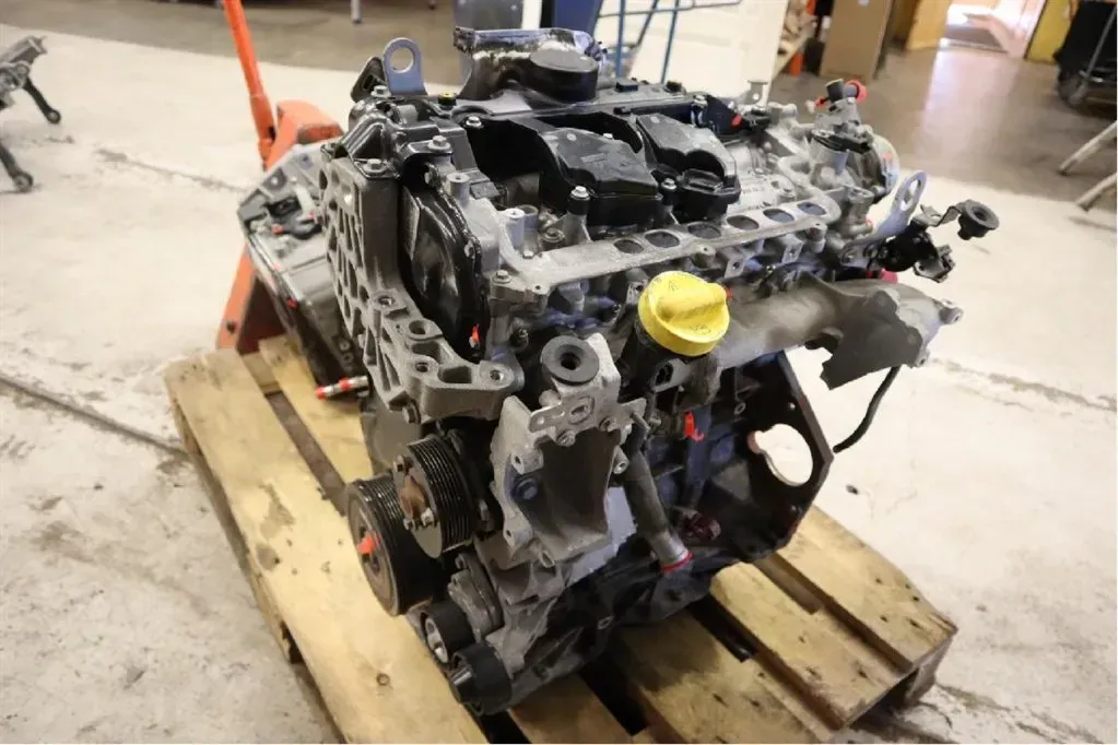 Motor Diesel - Renault Laguna (2011) M9R815 8201070535 - Bild 1