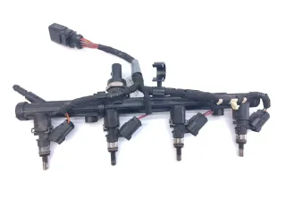 Einspritzleiste Verteiler 06K133681C  VW Audi Seat Skoda - Bild 2