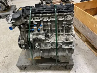 Motor Benzin - BMW 4/i4-Series (2015) S55-B30A 11 00 2 455 341 - Bild 1
