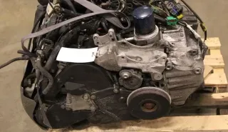 Motor Diesel - Citroen C5 (2003) 4HX 0135EX - Bild 2