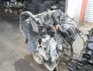 Motor Benzin - Citroen C8 (2006) - Bild 3