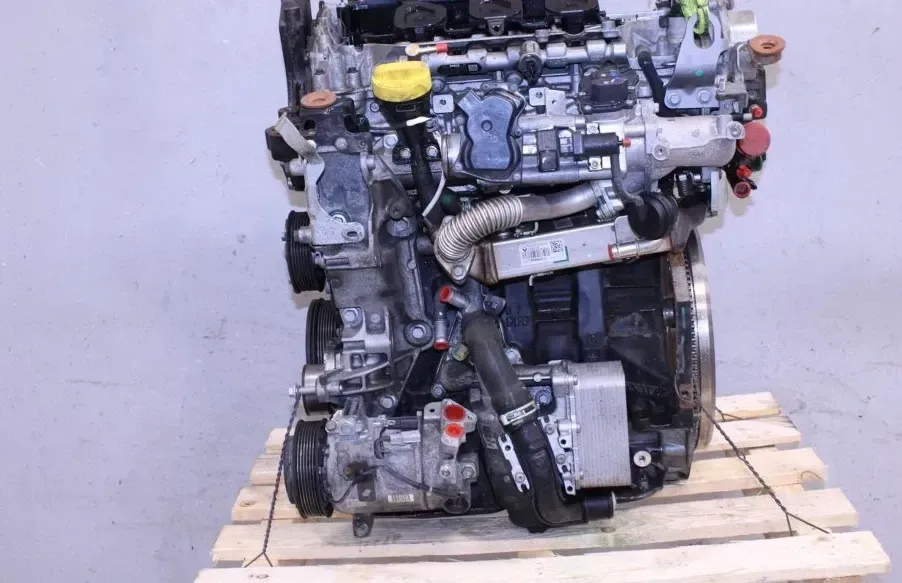 Motor Diesel - Nissan X-Trail (2018) M9R 1010201Q1H 93.300km - Bild 1