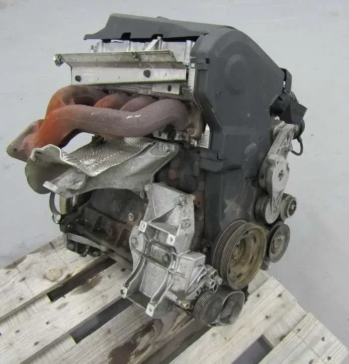 Motor Benzin - Audi A4, S4 (2000) APT 058100031N - Bild 1
