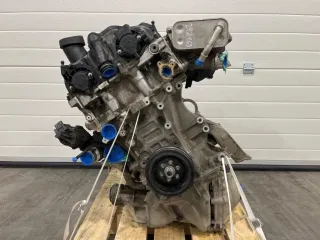 Motor Benzin - BMW 3-Series (2015) N20-B20B 11002420322 - Bild 4