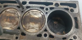 Motorblock K4MF696 K4M696 Dacia Duster Logan 1.6 - Bild 8