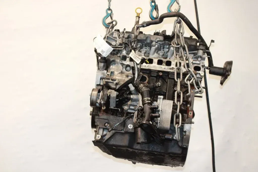 Motor Diesel - Renault Trafic (2022) M9R717 8201752296 - Bild 1