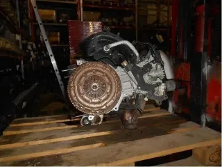 Motor Benzin - Citroen Xsara Picasso (2001) 01352T 91.710km - Bild 2
