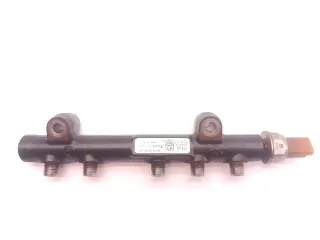 Einspritzleiste Verteiler 9804776780 Ford Citroen Peugeot - Bild 2