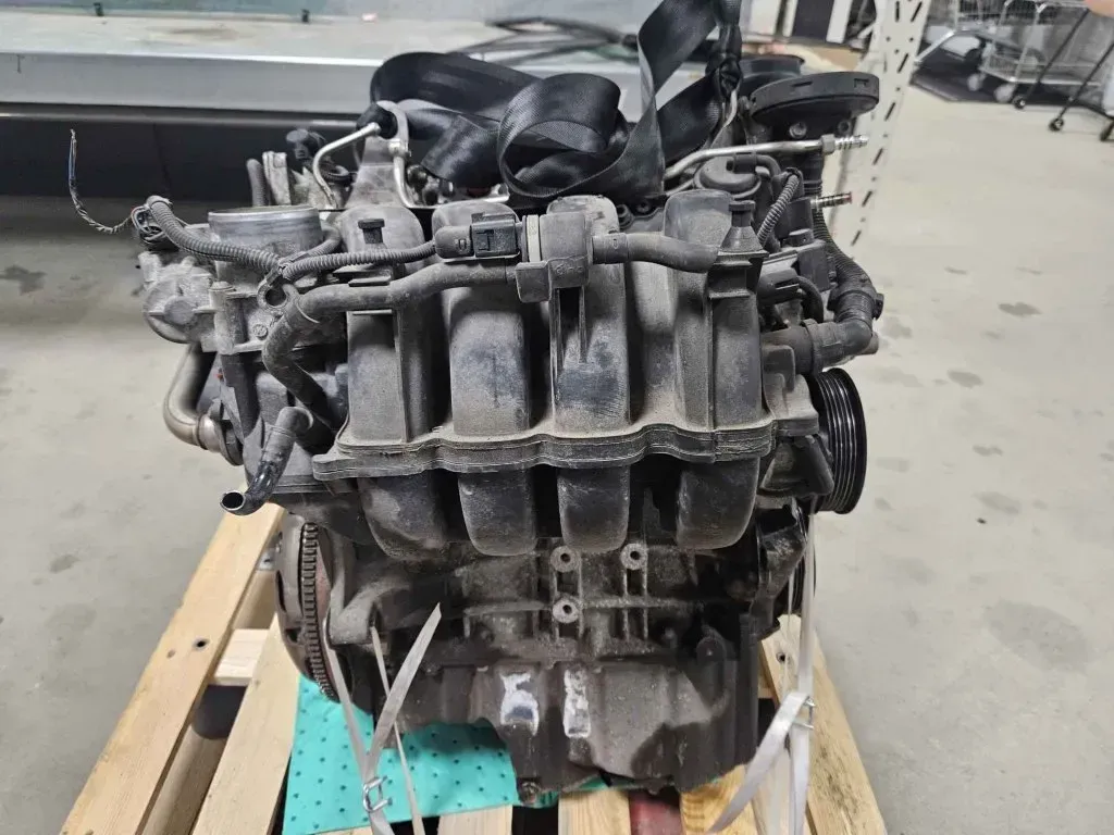 Motor Benzin - VW Golf (2003) BAG 03C100091X - Bild 1