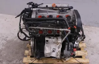 Motor Benzin - Audi A4, S4 (2008) BFB 06B100098LX - Bild 1