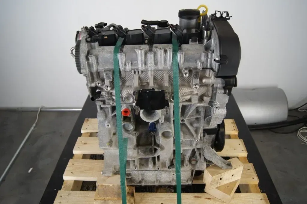 Motor Benzin - Skoda Superb (2021) DGEB 04E100038GX 50.310km - Bild 1