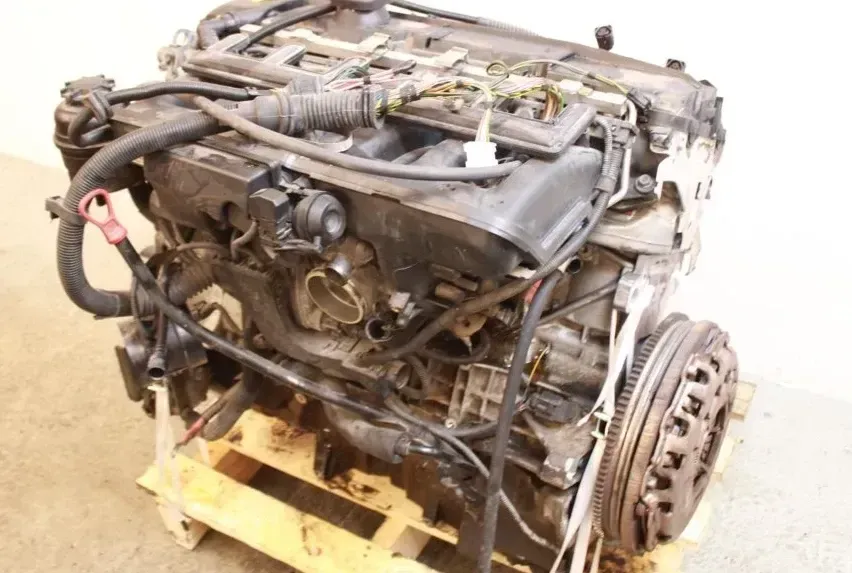 Motor Benzin - BMW X3 (2004) M54-B25 11000140991 - Bild 1
