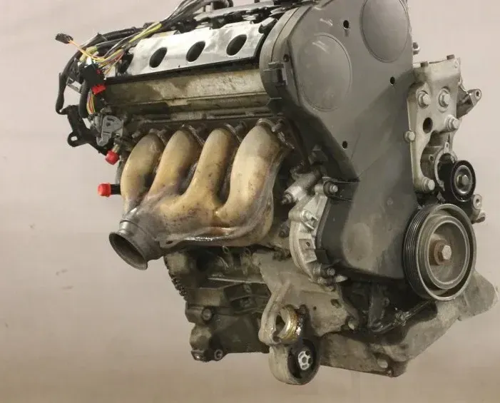Motor Benzin - Citroen Xsara Picasso (2005) 6FZ 0135SA - Bild 1