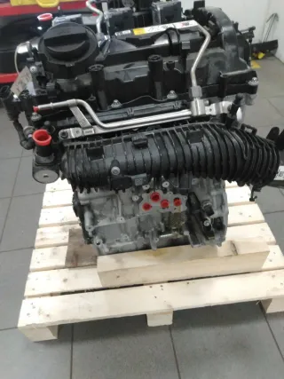 Motor Benzin - BMW X1 (2023) 11005A64D42 33.420km - Bild 2