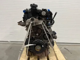 Motor Diesel - BMW 2-Series (2015) B37-C15A 11002406285 - Bild 2