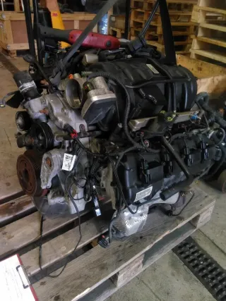 Motor Benzin - Chrysler Challenger (2008) 30.400km - Bild 1
