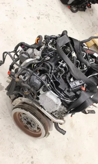 Motor Diesel - Audi A3, S3 (2010) CBBB 03L100090DX - Bild 1