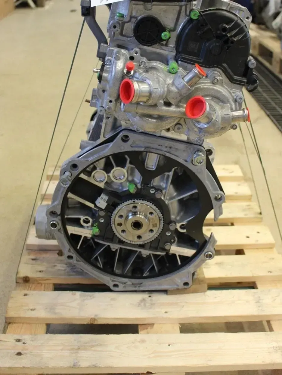 Motor Benzin - Skoda Octavia (2023) DHFA 05E100031DX 12.870km - Bild 1