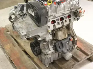 Motor Benzin - Seat Arona (2018) CHZL 04C100098DX 15.250km - Bild 2