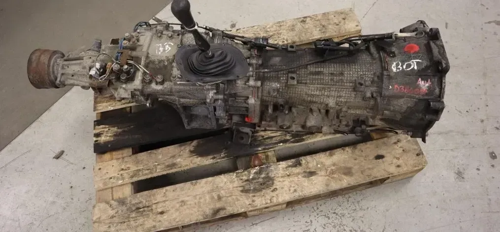 Automatikgetriebe - Mitsubishi L200 (2012) 2700A292 - Bild 1