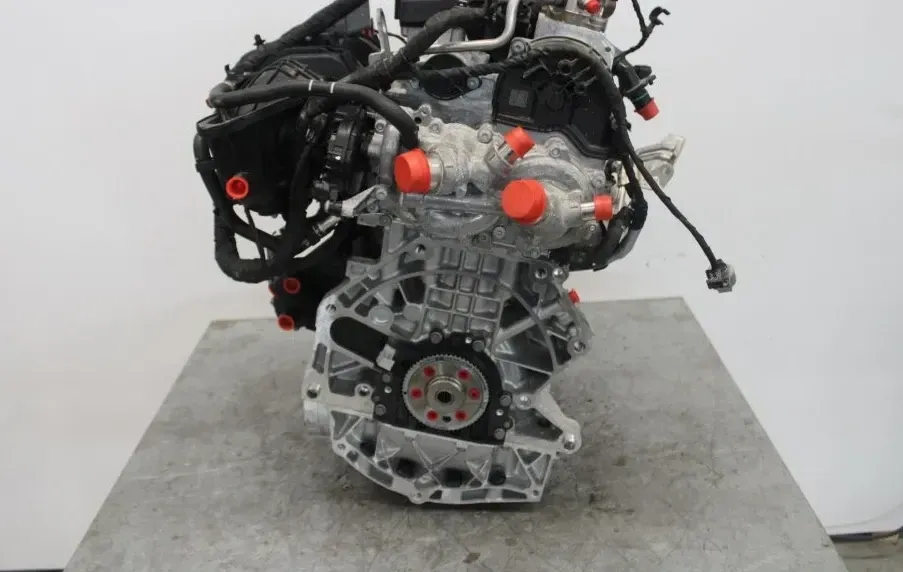Motor Benzin - Seat Leon (2021) DLAA 05C100031N 7.860km - Bild 1