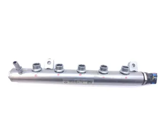 Einspritzleiste H8201044829 Mercedes Nissan Renault Opel 1.6 DCi CDI - Bild 2