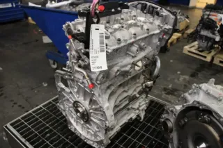 Motor Benzin - Volvo V60 Cross Country (2023) 36012991 12.090km - Bild 1