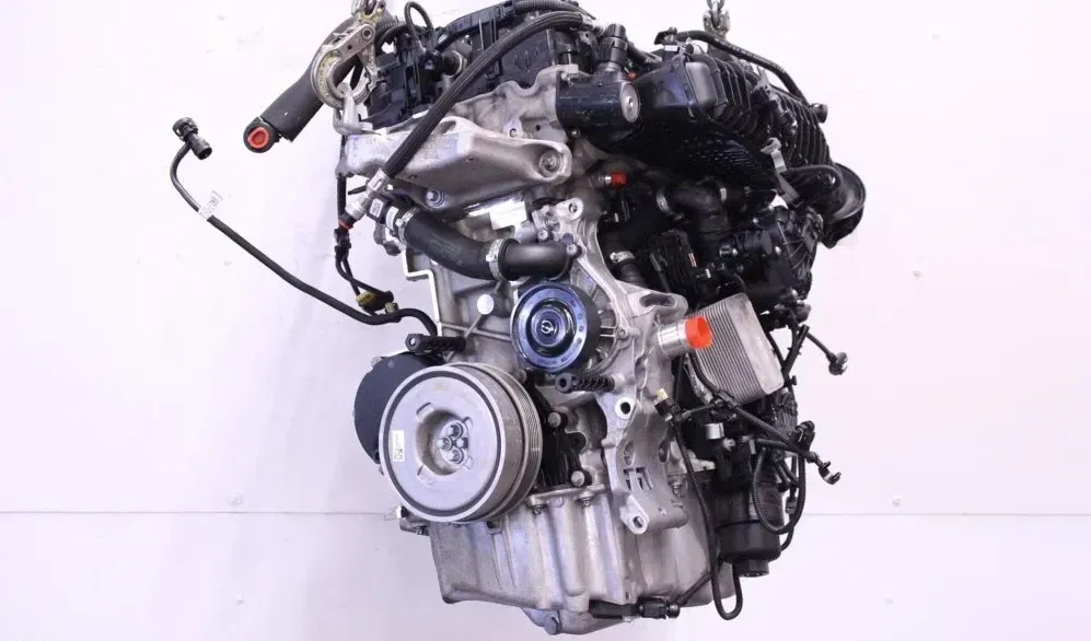 Motor Benzin - BMW 1-Series (2021) 118i B38-A15A 11005A07710 37.500km - Bild 1