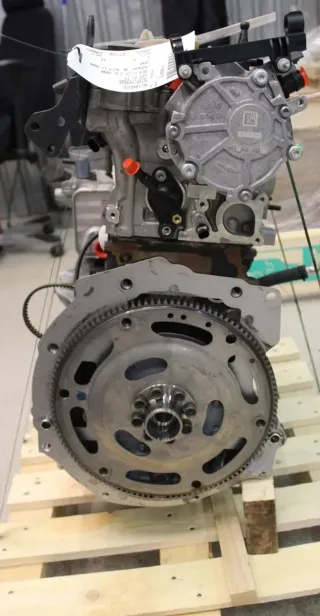 Motor Benzin - Audi A5 (2019) DKNA 06L100037G 15.220km - Bild 2