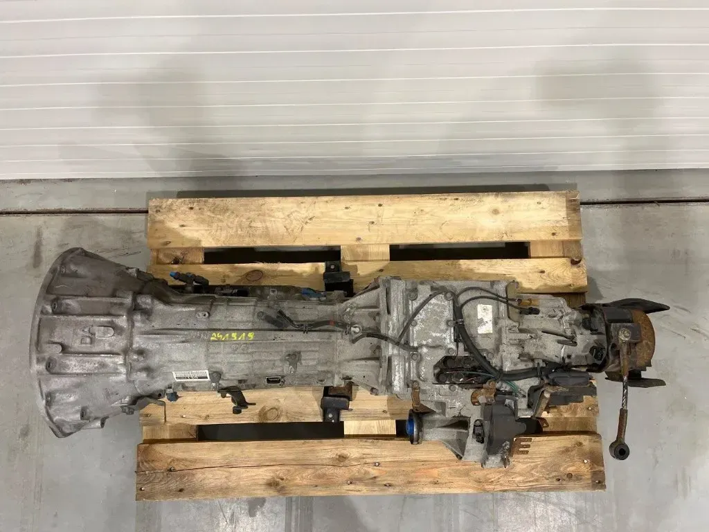Automatikgetriebe - Mitsubishi Pajero (2015) 2700A130 - Bild 1