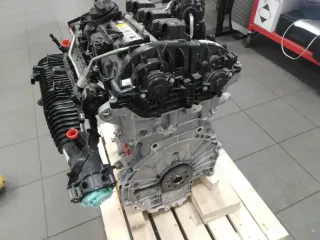 Motor Benzin - BMW X1 (2023) 11005A64D42 33.420km - Bild 1