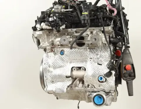 Background image for Motor Benzin - BMW 3-Series (2023) B48B20A 11008A078C8 2.420km