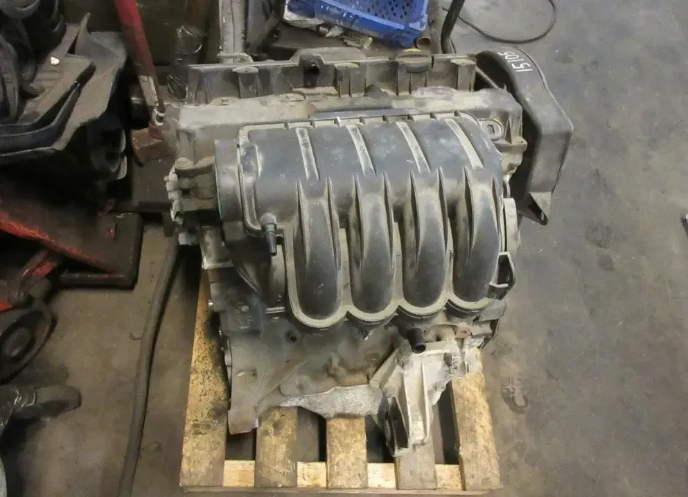Motor Benzin - Citroen Berlingo (2004) NFU 306600 105.770km - Bild 1