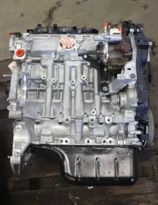 Motor Diesel - Citroen C4 Picasso (2015) 9HC 0135TQ 6.770km - Bild 2
