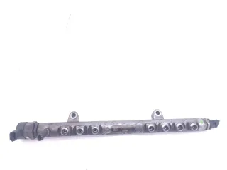 Einspritzleiste Verteiler 30777759 Volvo XC70 V70 XC60 V60 S80 C30 - Bild 1