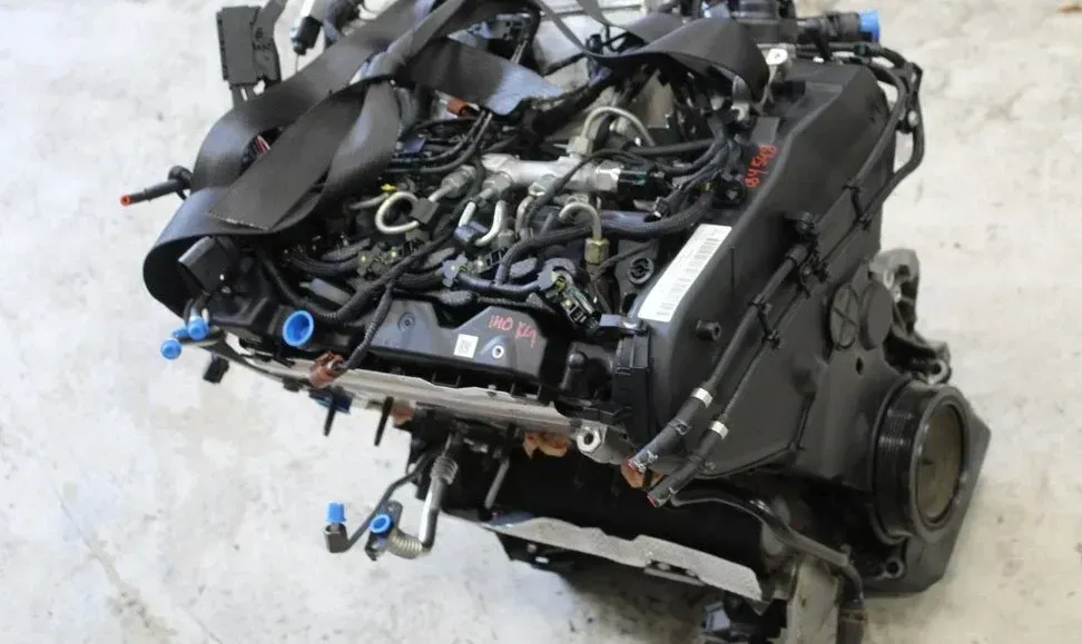 Motor Diesel - Audi A4, S4 (2019) DETA 04L100091C - Bild 1
