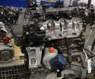Motor Diesel - Renault Megane (2018) K9K-656 8201740182 18.080km - Bild 1
