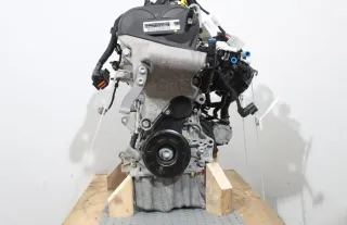 Motor Benzin - Skoda Rapid (2018) CHZC 04C100098GX 37.530km - Bild 3