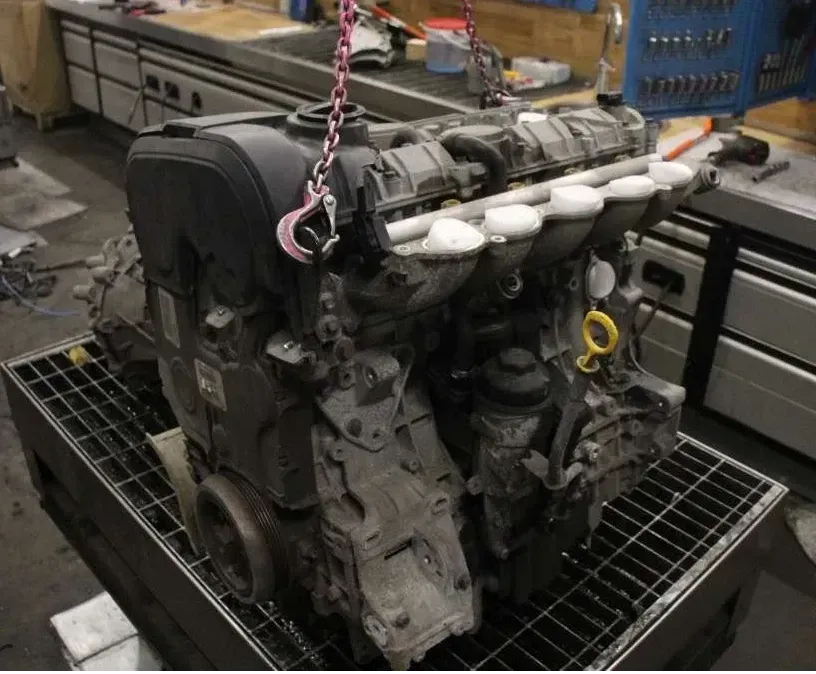 Motor Benzin - Volvo S40 04-12 (2009) 6901462 8252299 - Bild 1