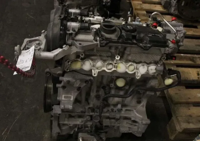 Motor Benzin - Volvo XC60 (2018) 6906535 36010310 41.120km - Bild 1