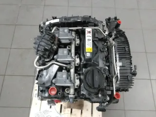 Motor Benzin - BMW X1 (2023) 11005A64D42 33.420km - Bild 3