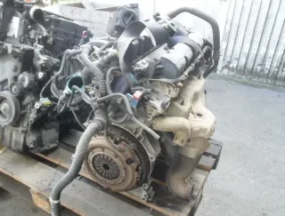 Motor Benzin - Citroen C8 (2006) - Bild 2