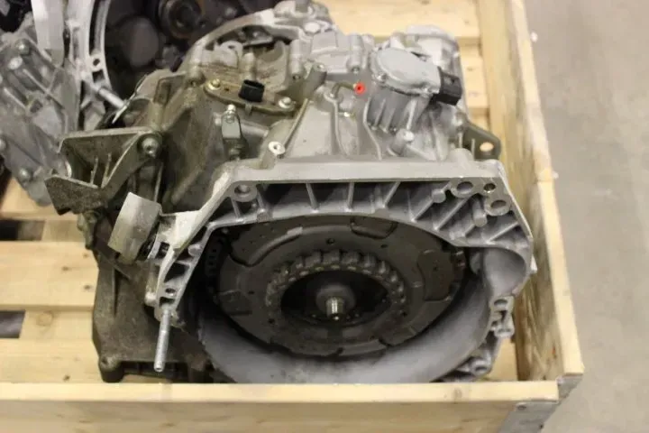 Automatikgetriebe - Renault Captur (2019) 320109767R 14.240km - Bild 1