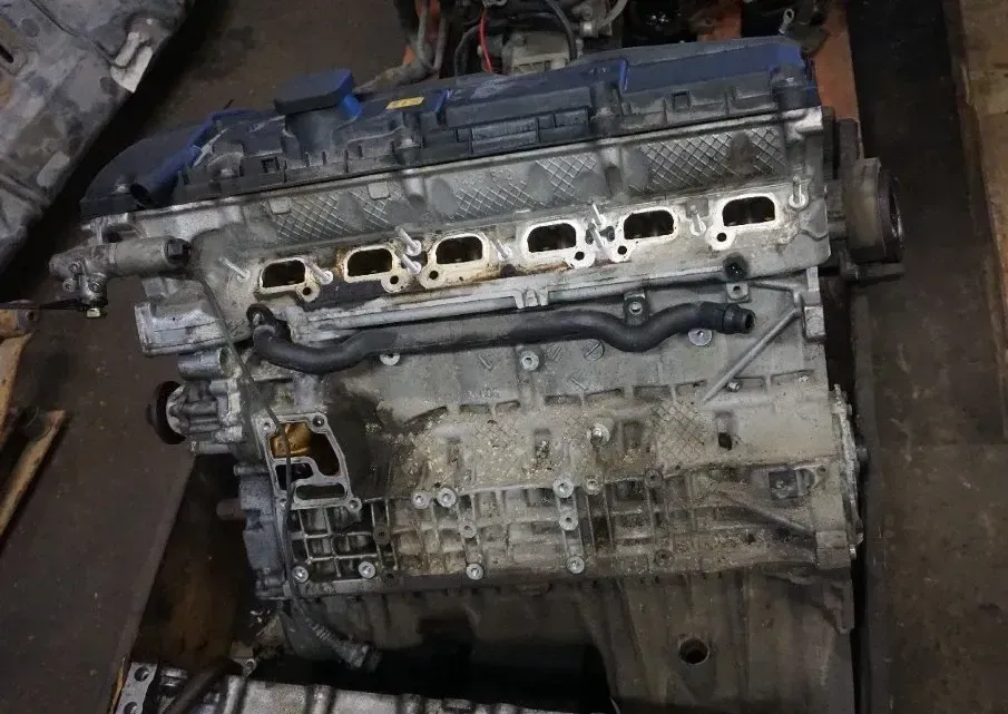 Motor Benzin - BMW 3-Series (2000) M52 B20 11000007941 - Bild 1