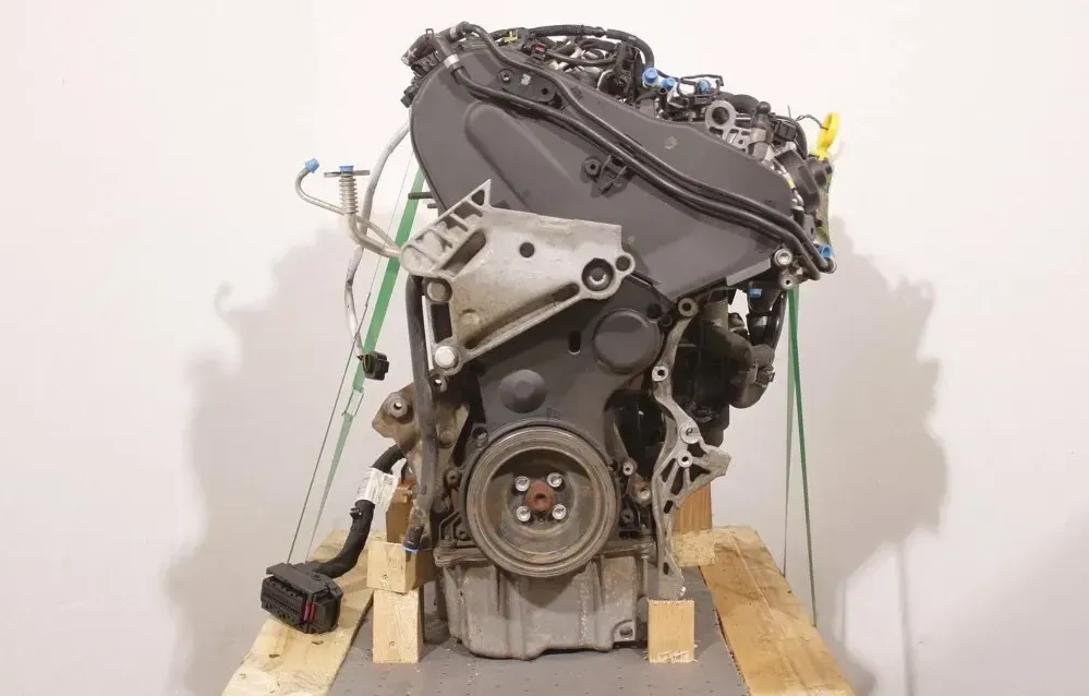 Motor Diesel - VW Touran (2019) DGDA 04L100091F 115.600km - Bild 1