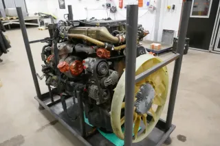 Motor Diesel - Mercedes (2019) 470913 - Bild 3