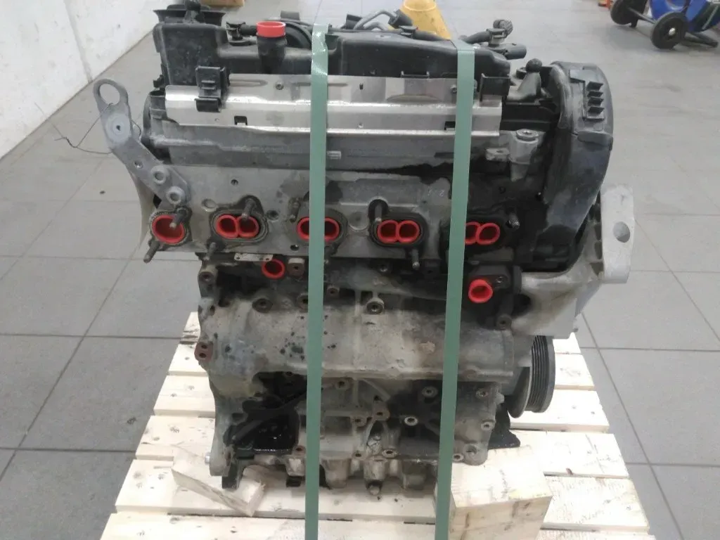 Motor Diesel - Skoda Superb (2017) DFCA 04L100090M - Bild 1