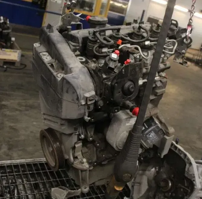 Motor Diesel - Renault Kangoo (2014) K9K-608 8201589548 - Bild 1