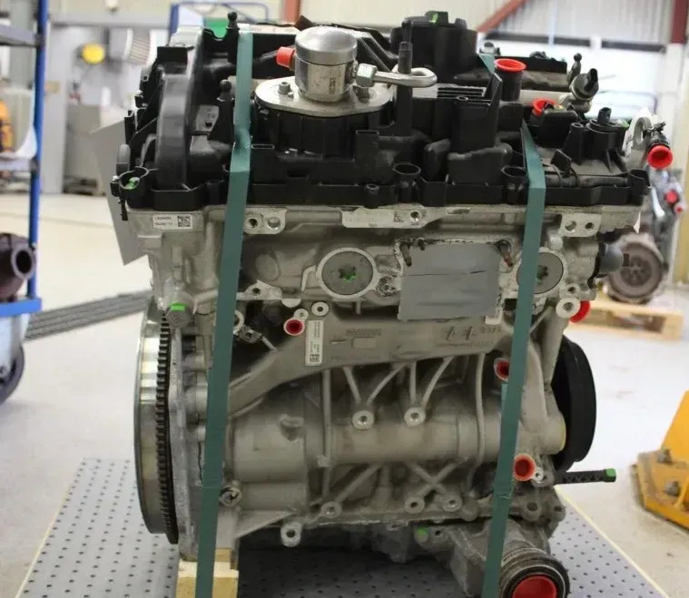 Motor Benzin - BMW 3-Series (2022) B48-B20A 11005A078C8 71.780km - Bild 1